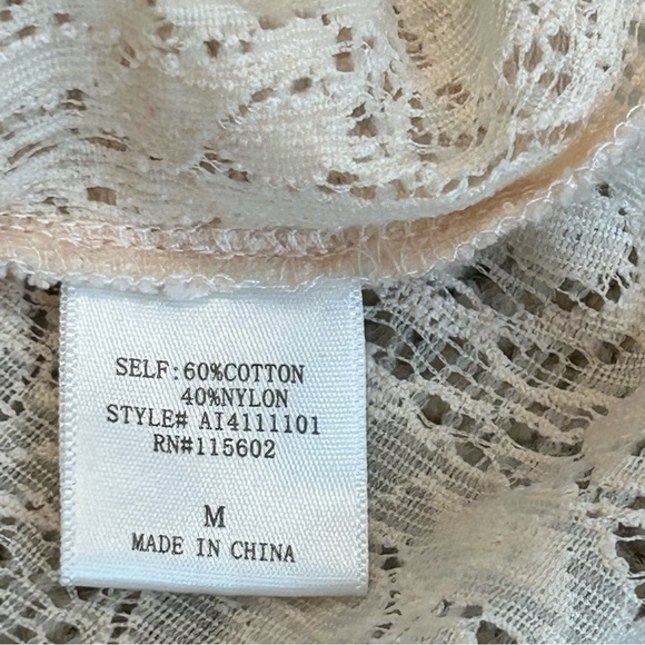 Astr the label blush pink silver beaded lace crop tank Sz M - Picture 10 of 12